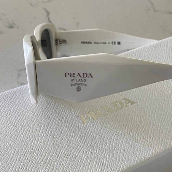 Prada sunglasses PR 17WS main image 5